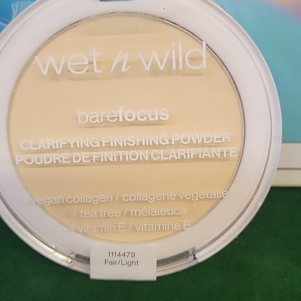 Wet n Wild Barefocus Clarifying Finishing Powder 114479 Fair/Light 7.8g New Seal